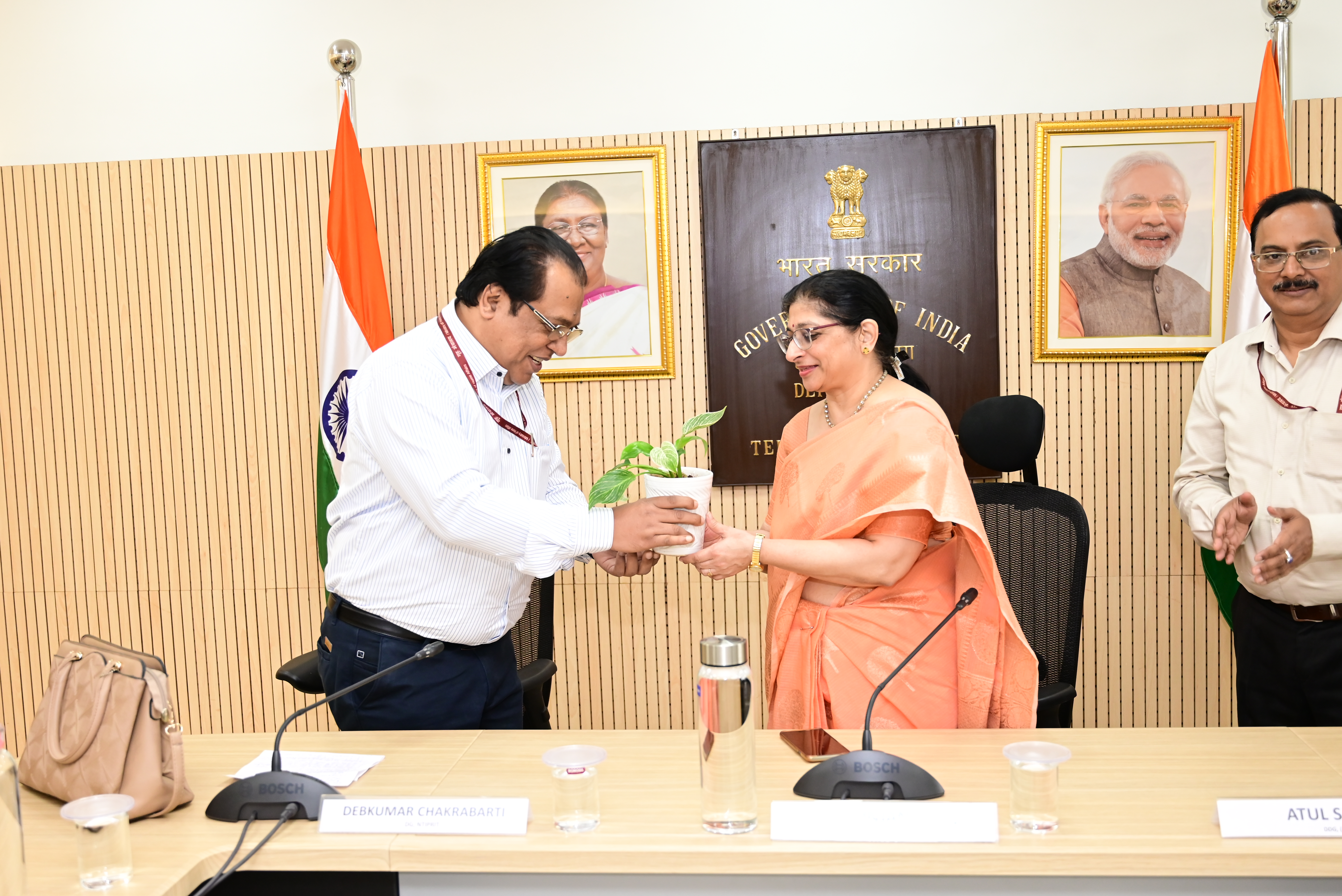 Member(T) interaction with ITS probationers